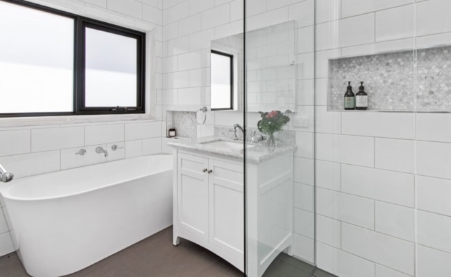 Bathroom Interior Renovation - Bayview Renovations in Braeside, VIC